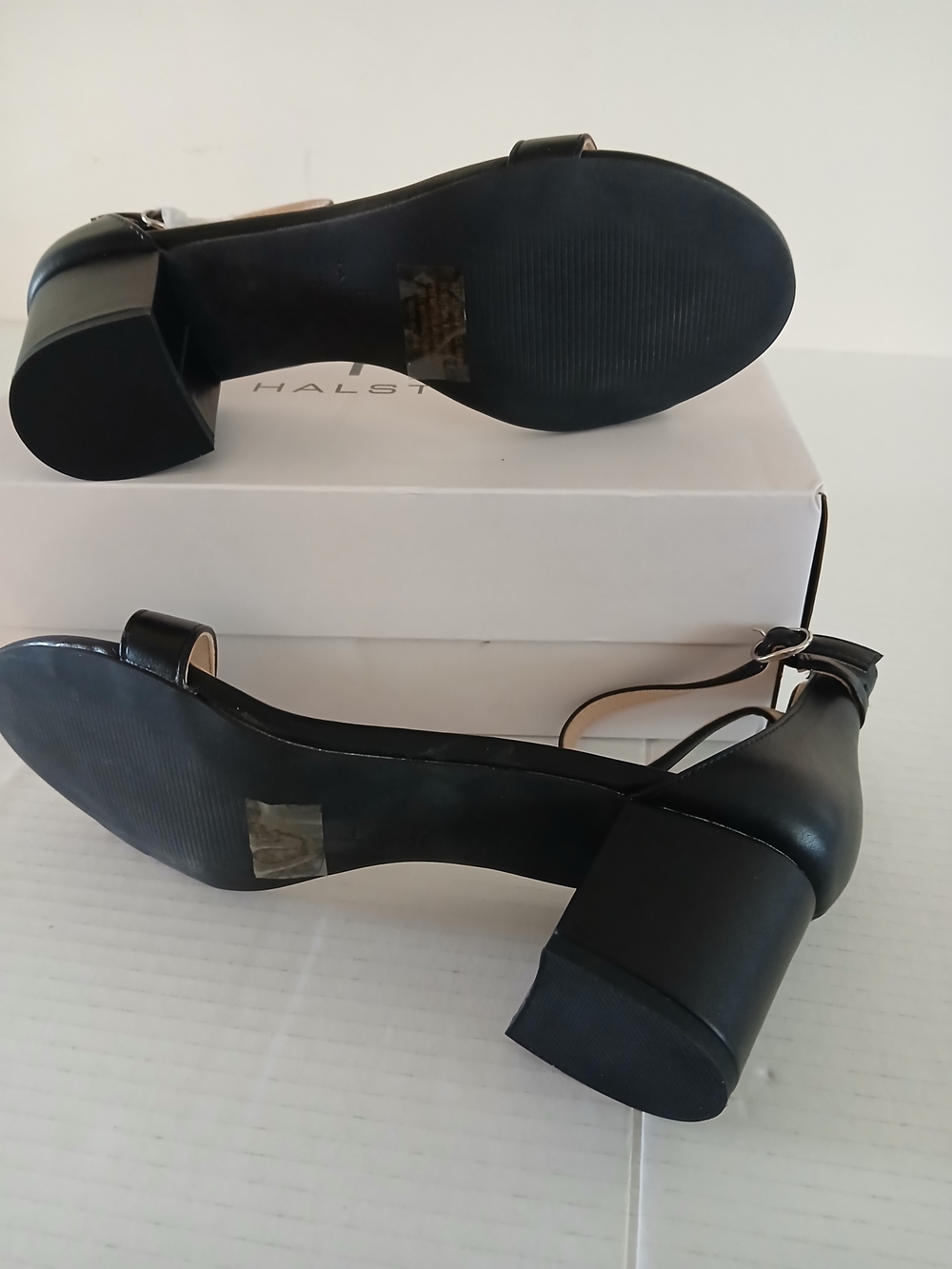 Halston Heritage Size 9 Black Ankle-Strap Block Heel Sandals $45 - Picture 9 of 9